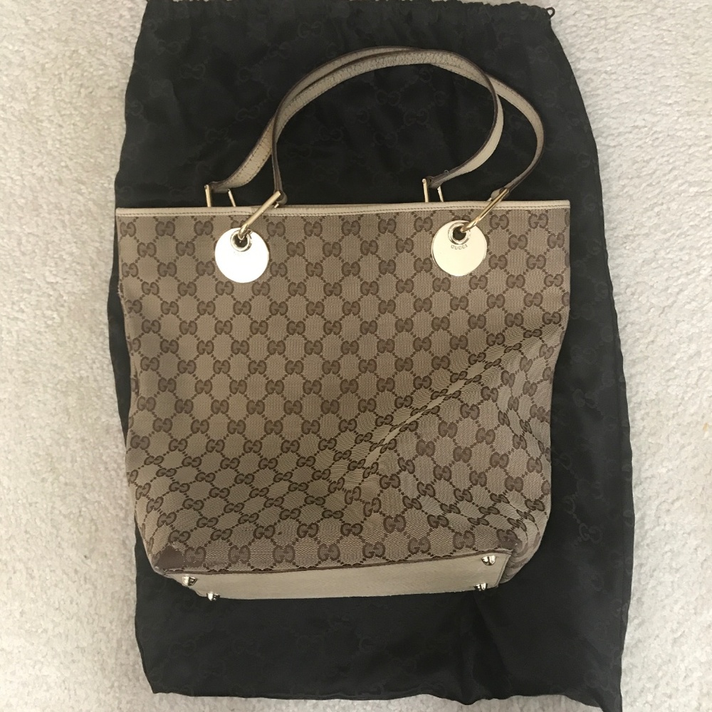 Gucci Shoulder Bag in Canvas